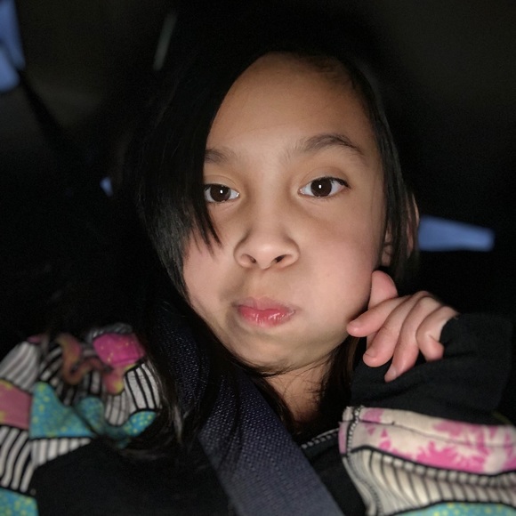 Meet your Posher, Aiva - Picture 1 of 1